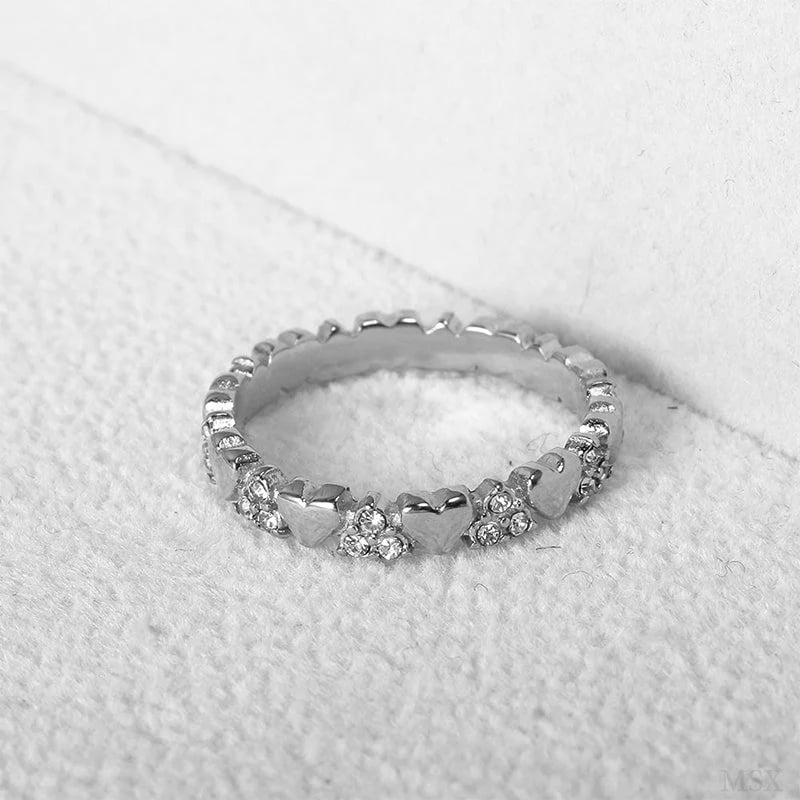 ⏰ Women's Elegant Heart Eternity Ring – Micro-Paved Zircons, Stainless Steel, Stackable ✨
