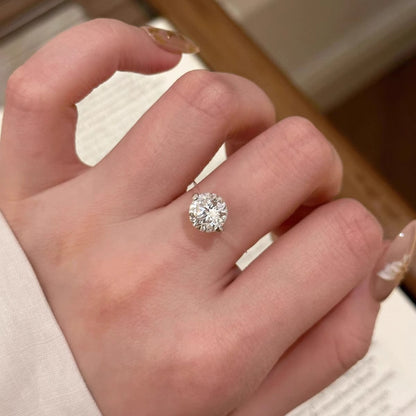 💎 The Invisible Elegance – #452 Ring ✨ Where minimalist design meets brilliant sparkle!