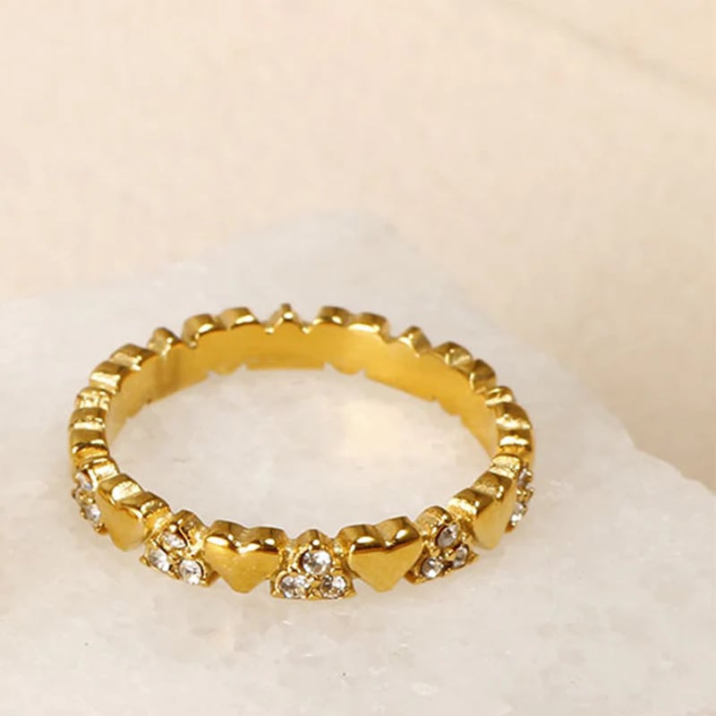 ⏰ Women's Elegant Heart Eternity Ring – Micro-Paved Zircons, Stainless Steel, Stackable ✨