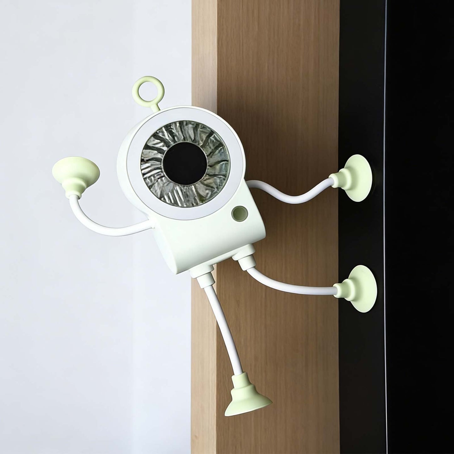🤖 Poseable Robot Fan – 5 Speeds, Strong Suction, LED, Digital Display, Phone Holder