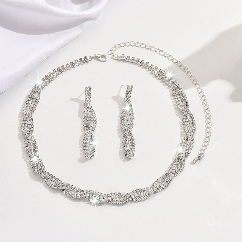 💎 48% OFF NOW! ✨ Sparkling Rhinestone Claw Chain Necklace & Earrings Set – Elegant design, brilliant shine & lightweight – Perfect for parties, weddings & daily glamour 🌟
